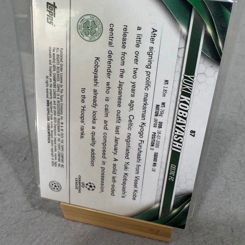 Topps Yuki Kobayashi Celtic FC Trading Card Red Black Smoke Defender 87